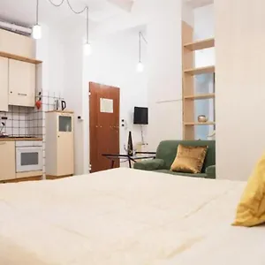 Tourist House - Fringe - Self Check-in , Bolonia Italia