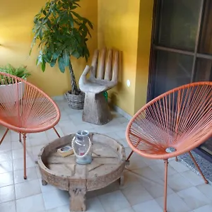Ben House , Santa Giusta Italia