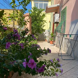 Lemon House , Sassari Italia